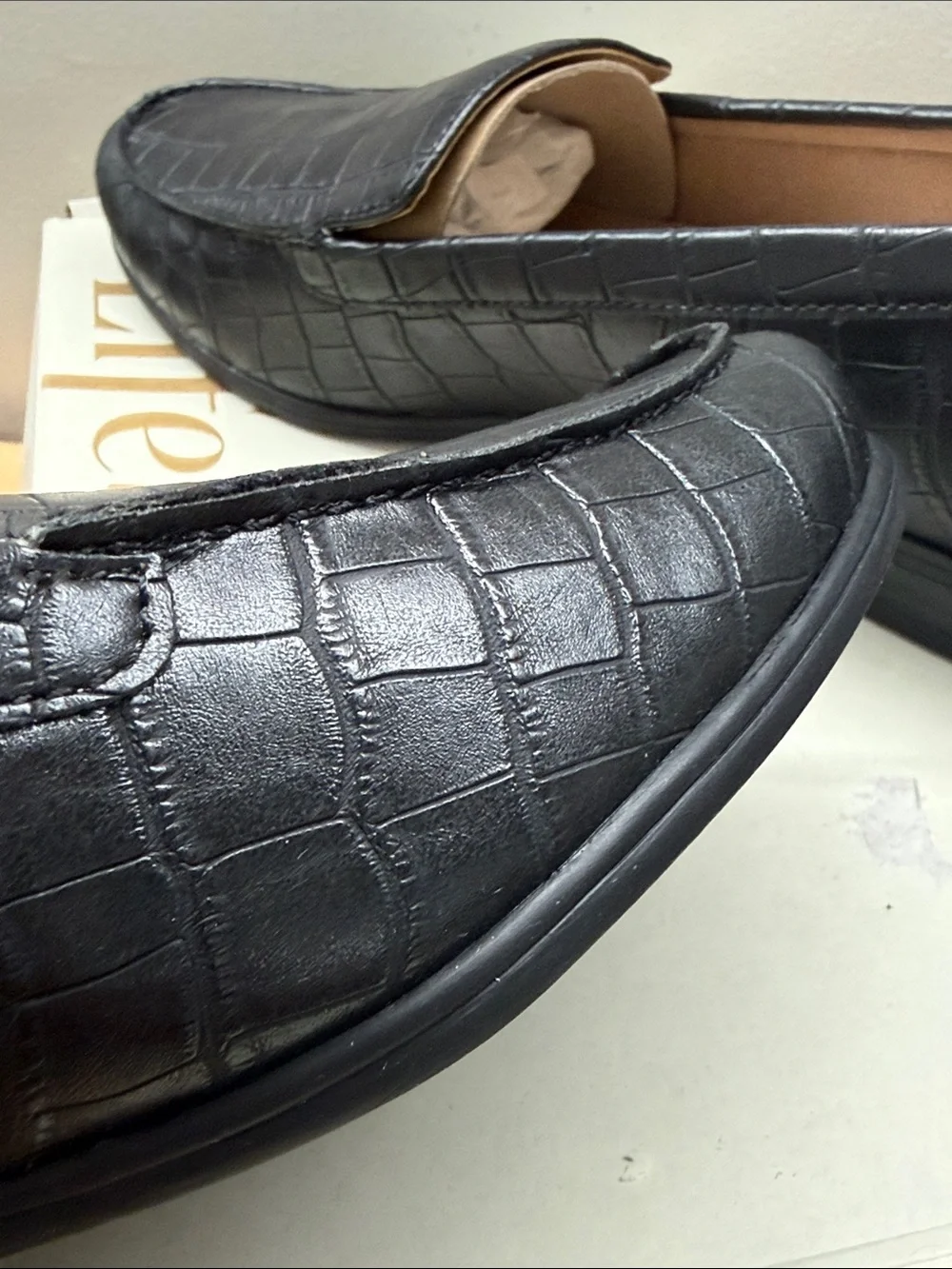 Life Stride Margot Black Croc-Embossed Leather Loafers Women’s Size 9W